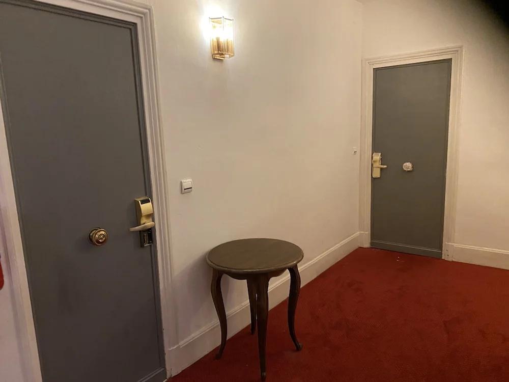 фото Hotel de Paris
