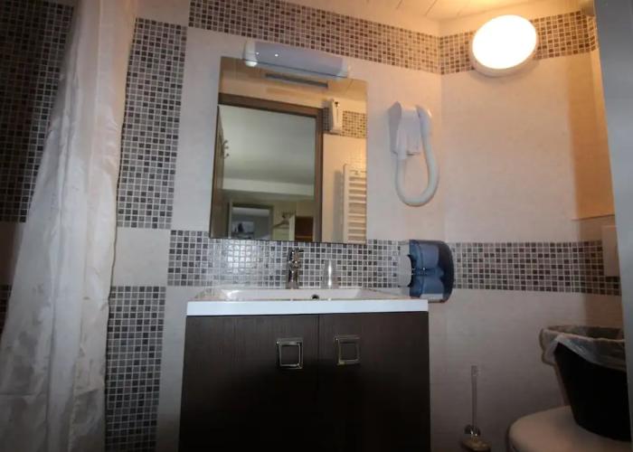 Residence Hoteliere Sarah Bernard