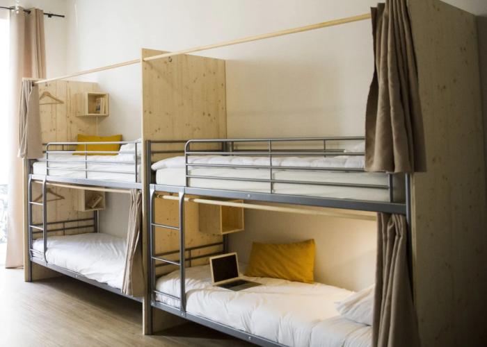 Georges Hostel & Café