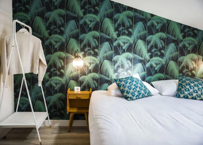 Georges Hostel & Café
