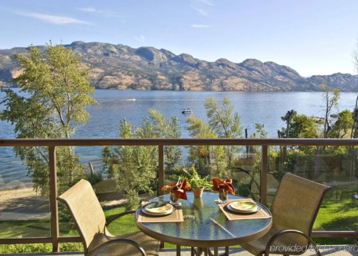 The Cove Lakeside Resort
