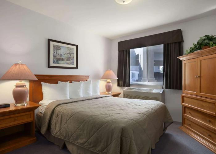 Super 8 by Wyndham West Kelowna BC
