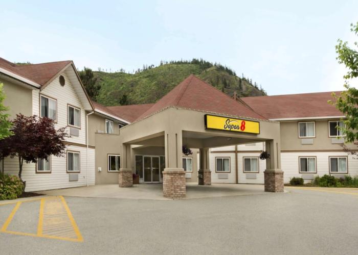Super 8 by Wyndham West Kelowna BC