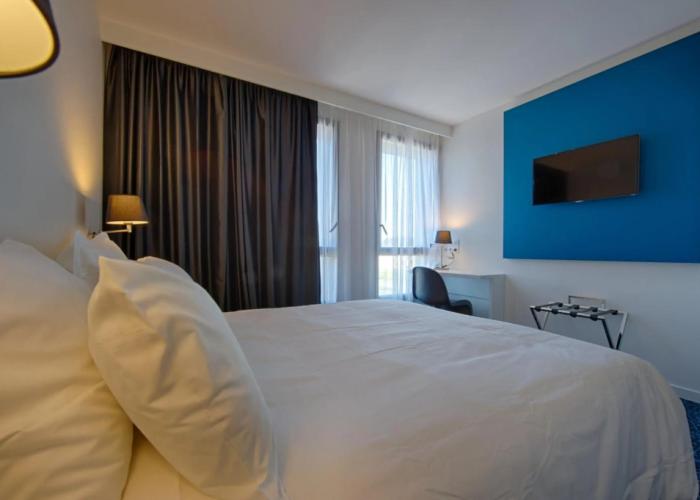 Le NexHotel
