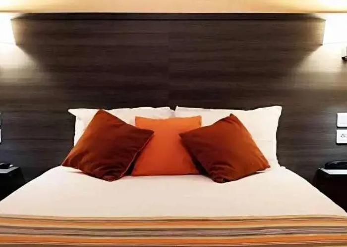 Hotel de l'Avenue, Hotel