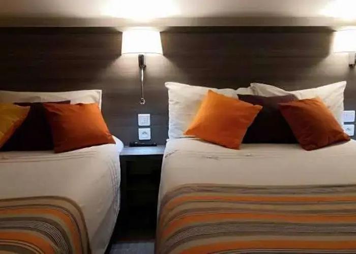 Hotel de l'Avenue, Hotel