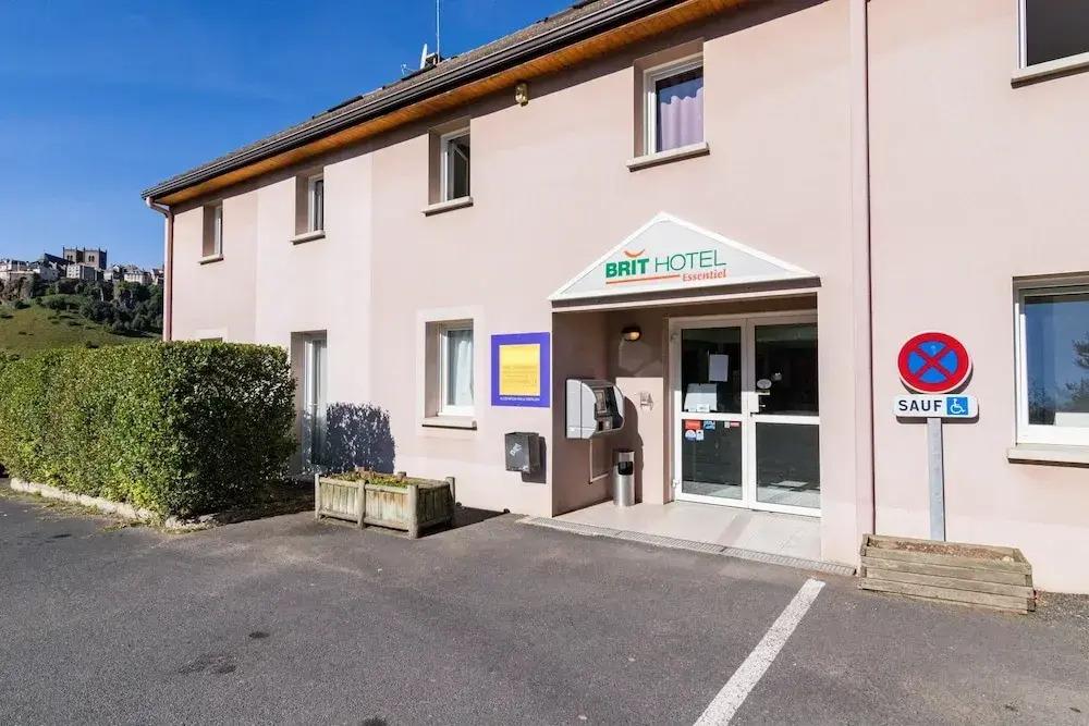 Brit Hotel Essentiel St Flour