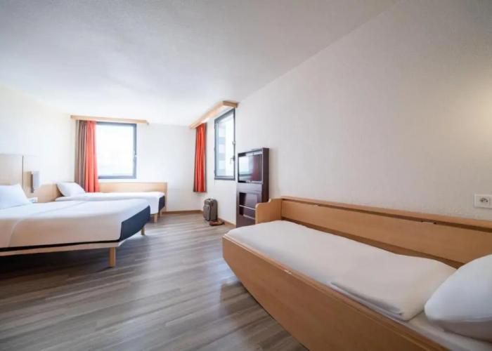 B&B HOTEL Calais Terminal Cité de l'Europe 3 étoiles