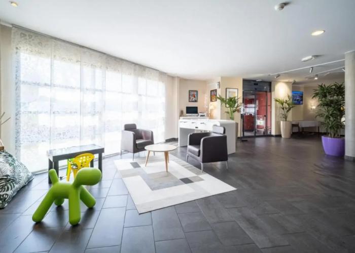 B&B HOTEL Calais Terminal Cité de l'Europe 4 étoiles