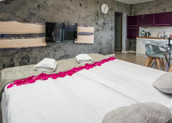 Apartamenty hoteLOVE na Skale