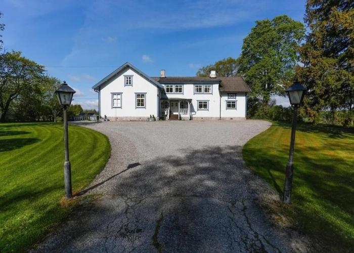 Hagbackens Gård Bed & Breakfast
