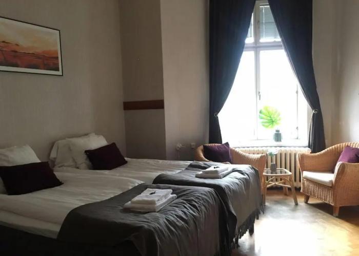 Morris Hotel