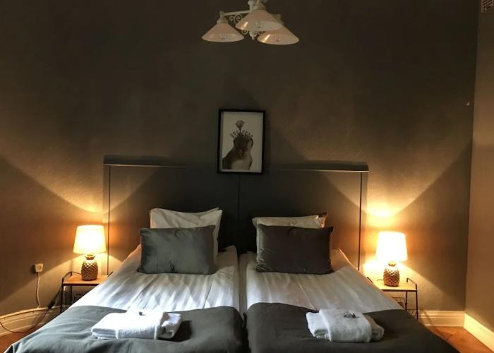 Morris Hotel
