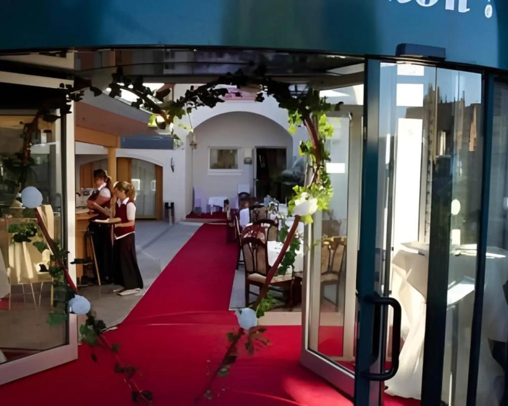 Hotel & Restaurant Bei Baki