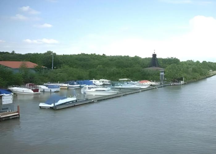Hotel & Restaurant Bei Baki