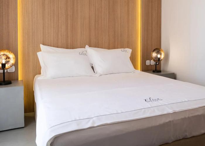 Elisa Seaside Luxury Suite Private hot Tub, Beach