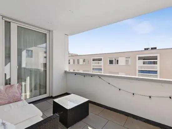 EXQUIS 2BR Luxury Apt. ROLF BENZ | Parking | Centre | Kitchen | Pick-up Service Airport