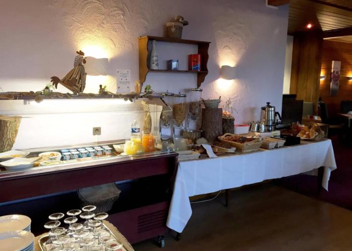 Hôtel Restaurant Aux Trois Roses