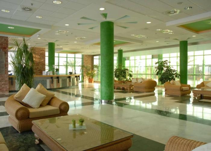 Holiday World RIWO - Teens Hotel