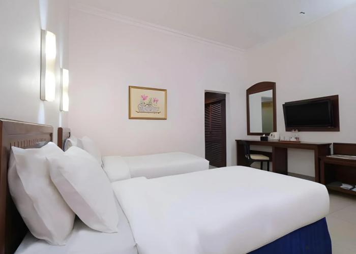 Grand Orchid Hotel