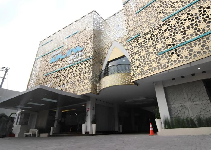 Grand Amira Hotel