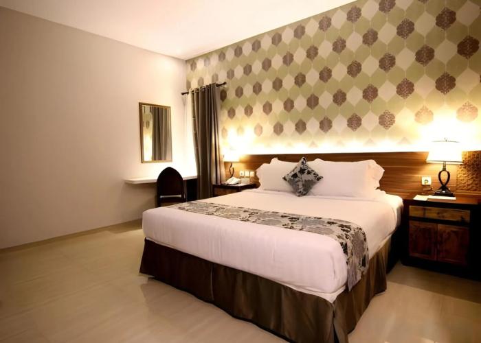 Grand Amira Hotel