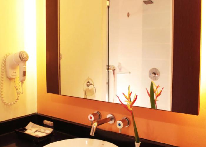 Solo Paragon Hotel & Residences