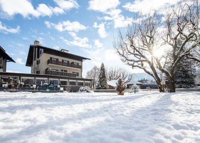 Ander Hotel