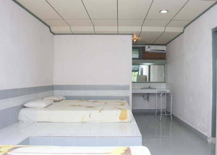 Condominium Lippo Carita by Eneng