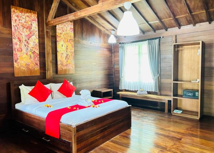 Coconut Island Carita