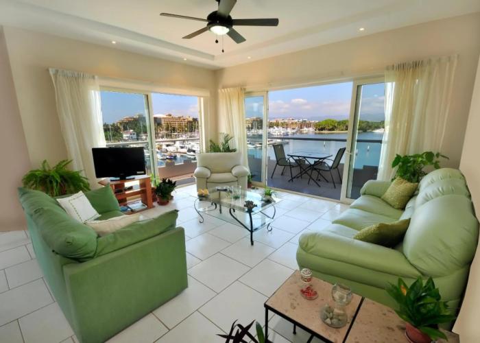 Marina Banderas Suites