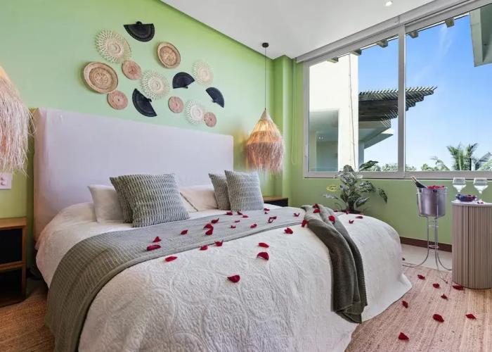 Tranquil Peninsula Golf 3BR Retreat