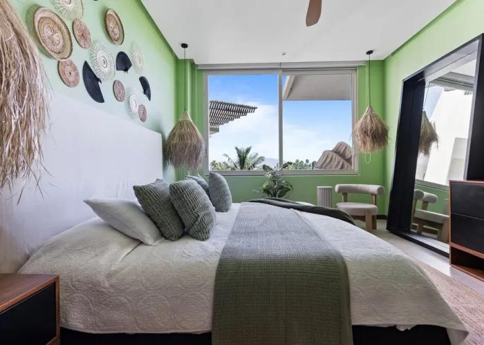 Tranquil Peninsula Golf 3BR Retreat