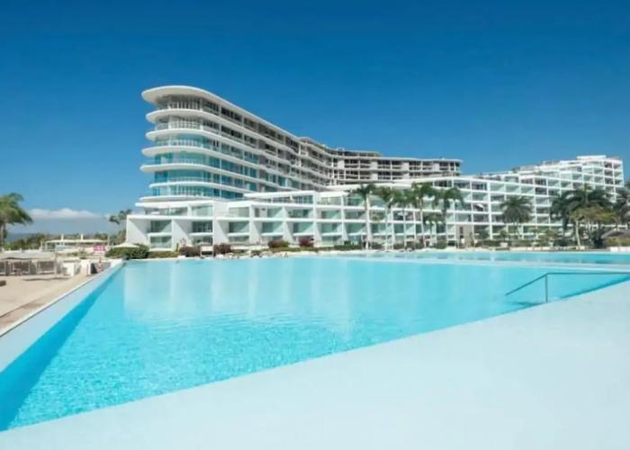 Apartamento en condominio en la playa