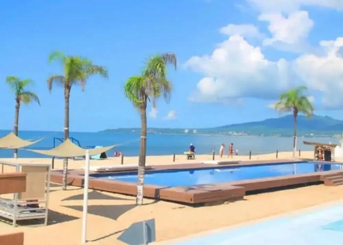Apartamento en condominio en la playa