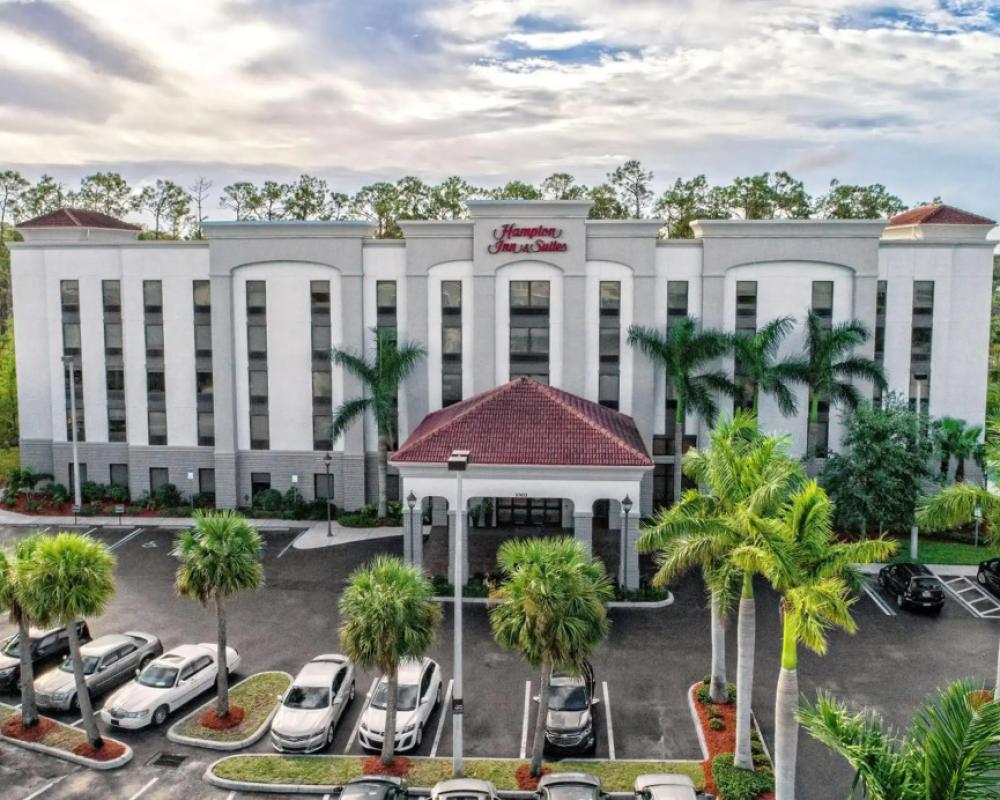 Hampton Inn & Suites Fort Myers-Estero/FGCU