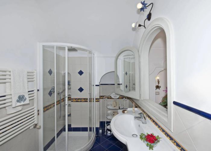 Hotel Calanteluna