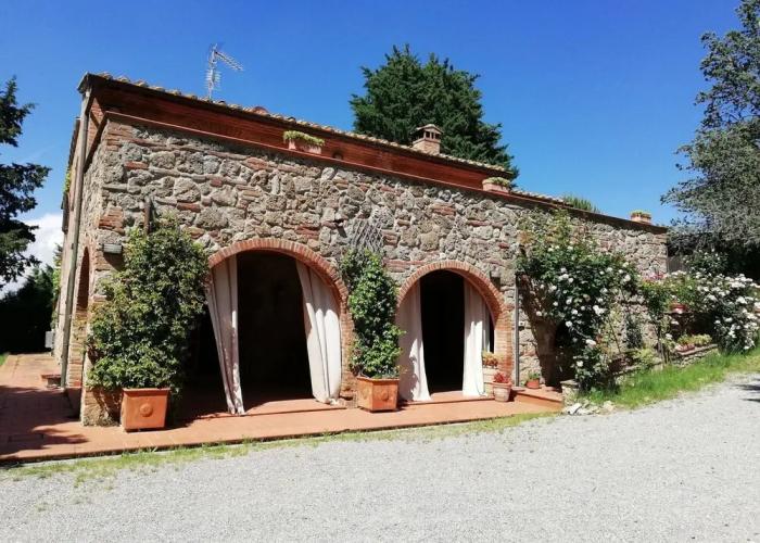Panoramic Villa in Tuscany Rolling Hill, Well Connected, Everyday new Journey to