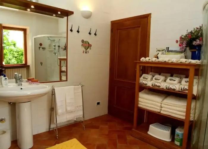 Panoramic Villa in Tuscany Rolling Hill, Well Connected, Everyday new Journey to
