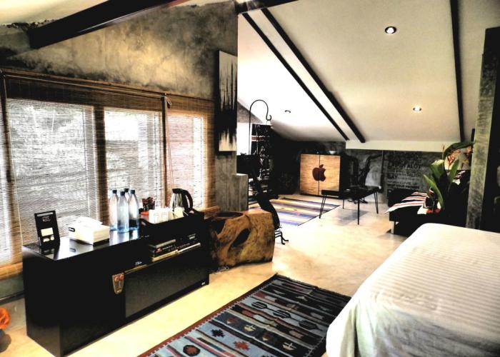 Rice Barn and Rooms