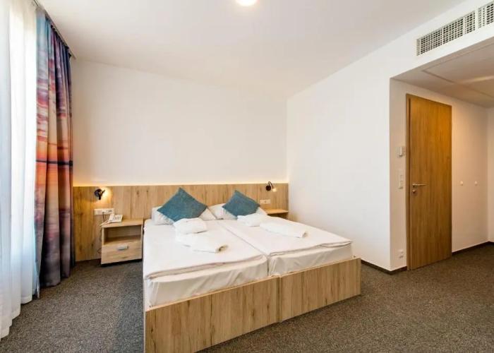 Akadémia Hotel