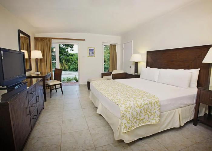 Smugglers Cove Resort and Spa All Inclusive