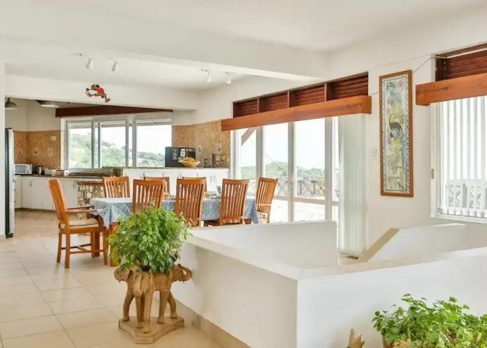 Hilltop 1-bed Villa With Great Views Out To Sea - Villa Cadasse 1 Bedroom Villa by RedAwning