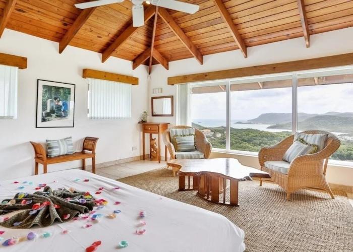 Hilltop 1-bed Villa With Great Views Out To Sea - Villa Cadasse 1 Bedroom Villa by RedAwning