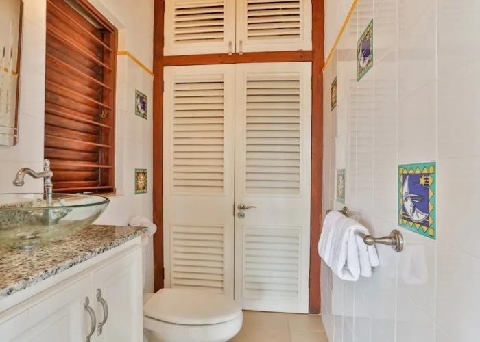 Hilltop 1-bed Villa With Great Views Out To Sea - Villa Cadasse 1 Bedroom Villa by RedAwning