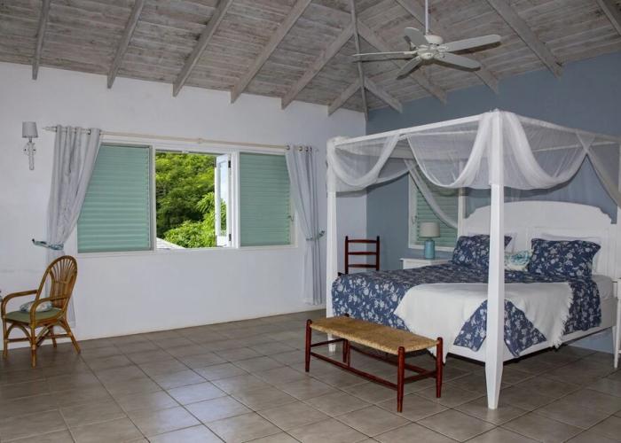 Zephyr Hill - 4 bedroom Villa with awe inspiring views 4 Villa by RedAwning