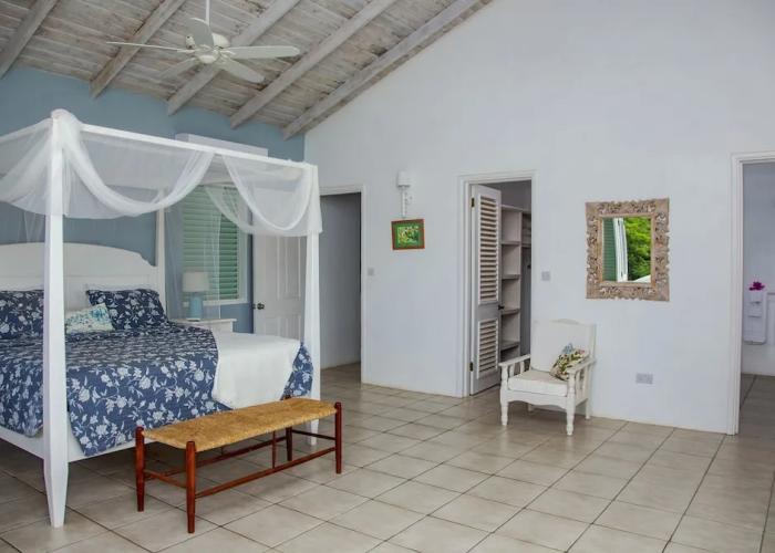 Zephyr Hill - 4 bedroom Villa with awe inspiring views 4 Villa by RedAwning