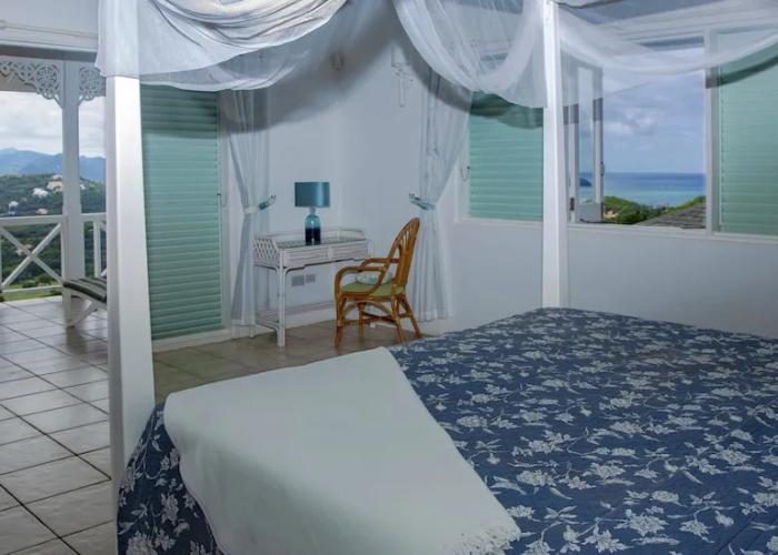 Zephyr Hill - 4 bedroom Villa with awe inspiring views 4 Villa by RedAwning