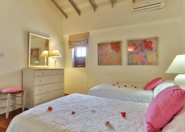 Tamarind Villa - Sprawling 7 bedroom villa 7 Villa by RedAwning