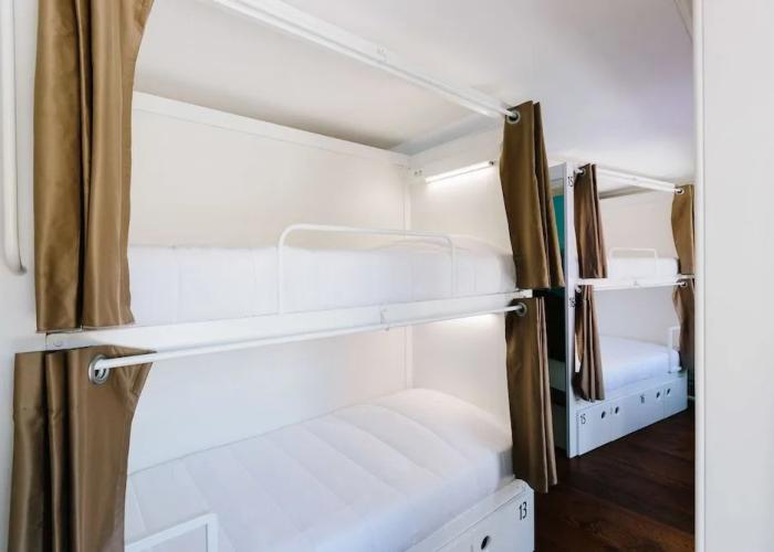 Lisbon South Hostel